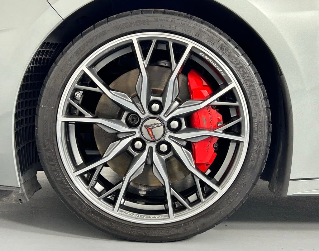 Used 2024 Chevrolet Corvette Stingray Premium Conv w/ Z51 Performance Package image 38