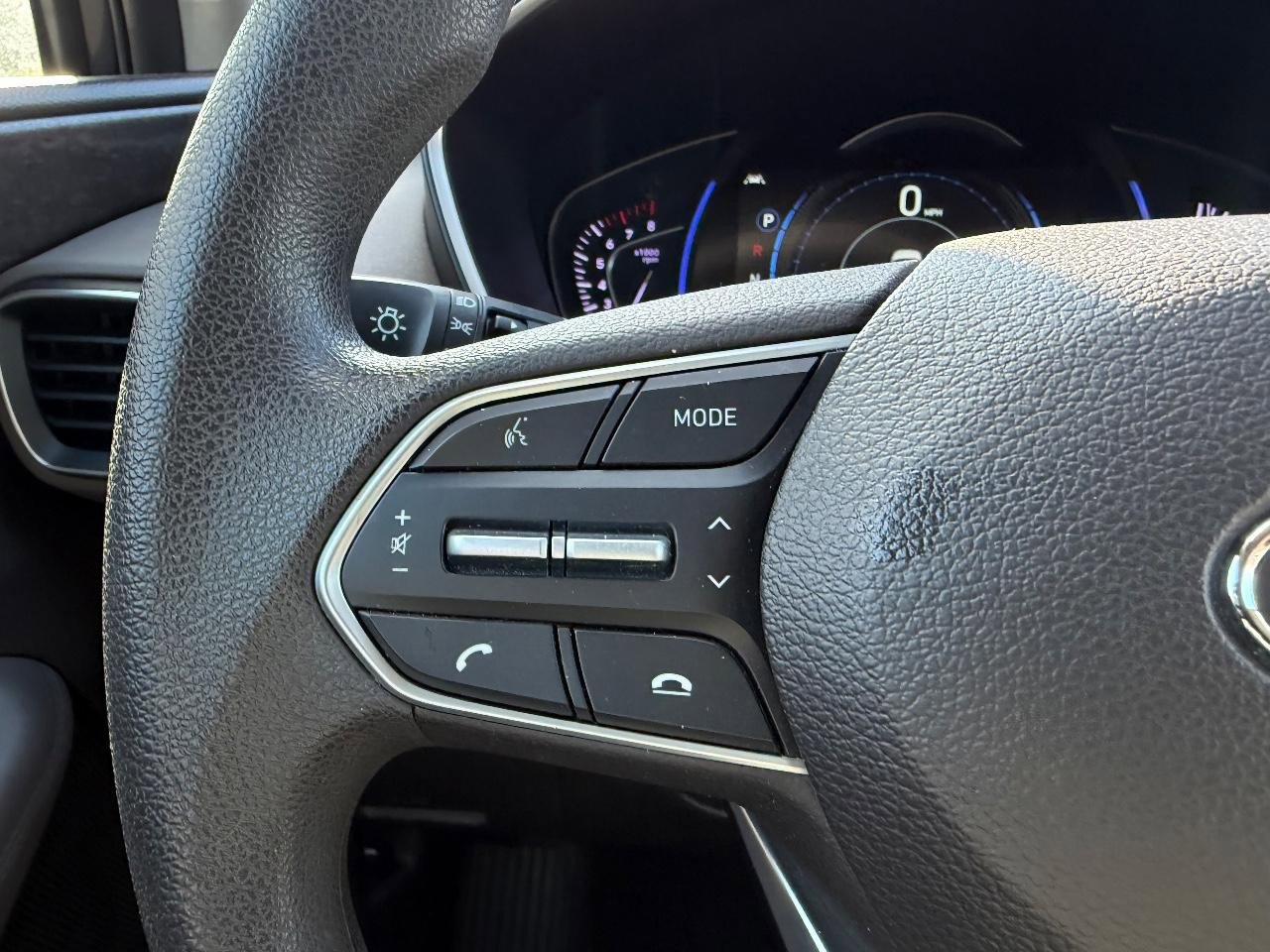 Used 2020 Hyundai Santa Fe SEL image 12