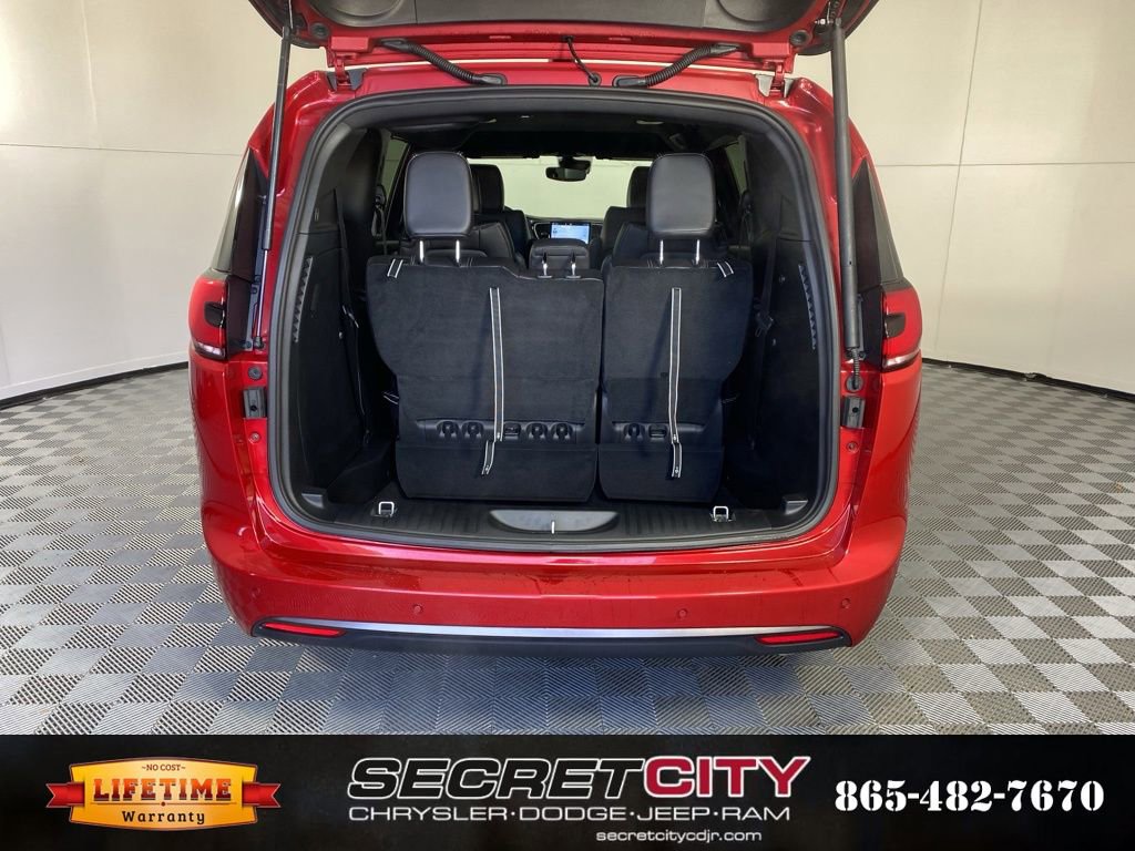New 2026 Chrysler Pacifica Select image 34