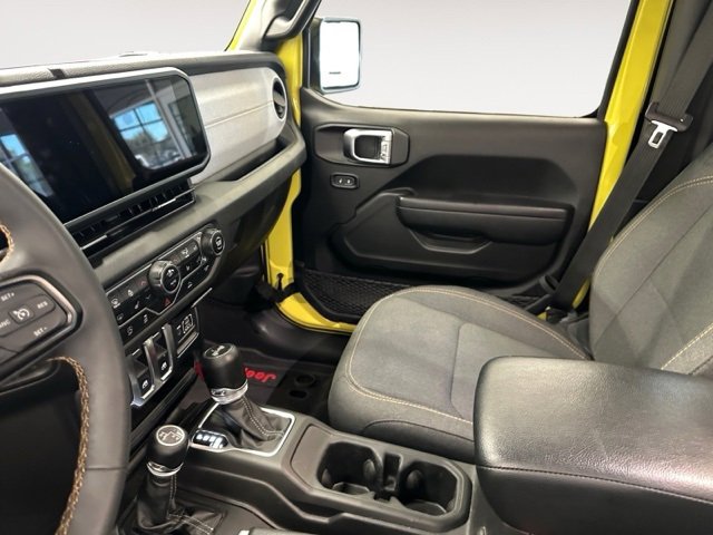 Used 2024 Jeep Wrangler Sport S image 21