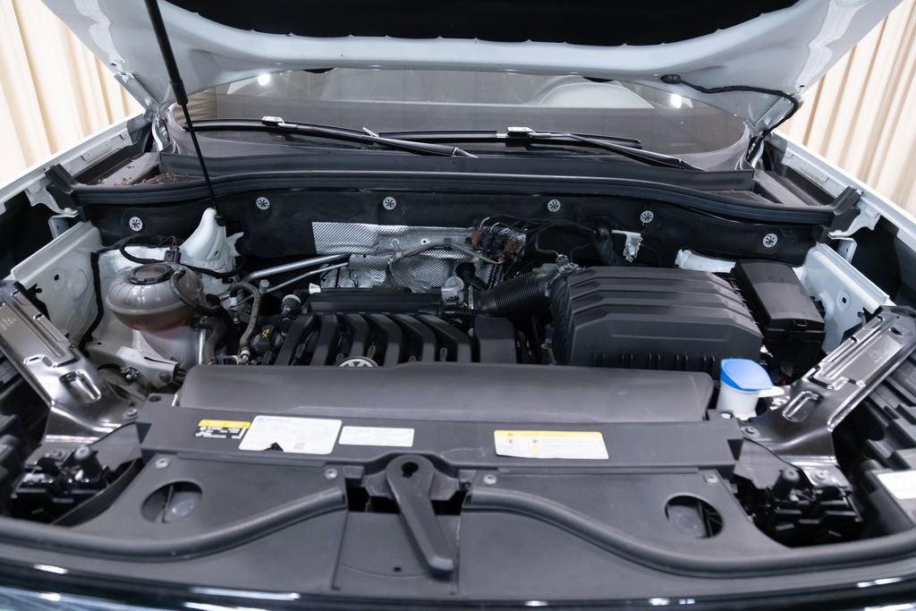 Used 2023 Volkswagen Atlas Cross Sport SE w/ Panoramic Sunroof Package image 26