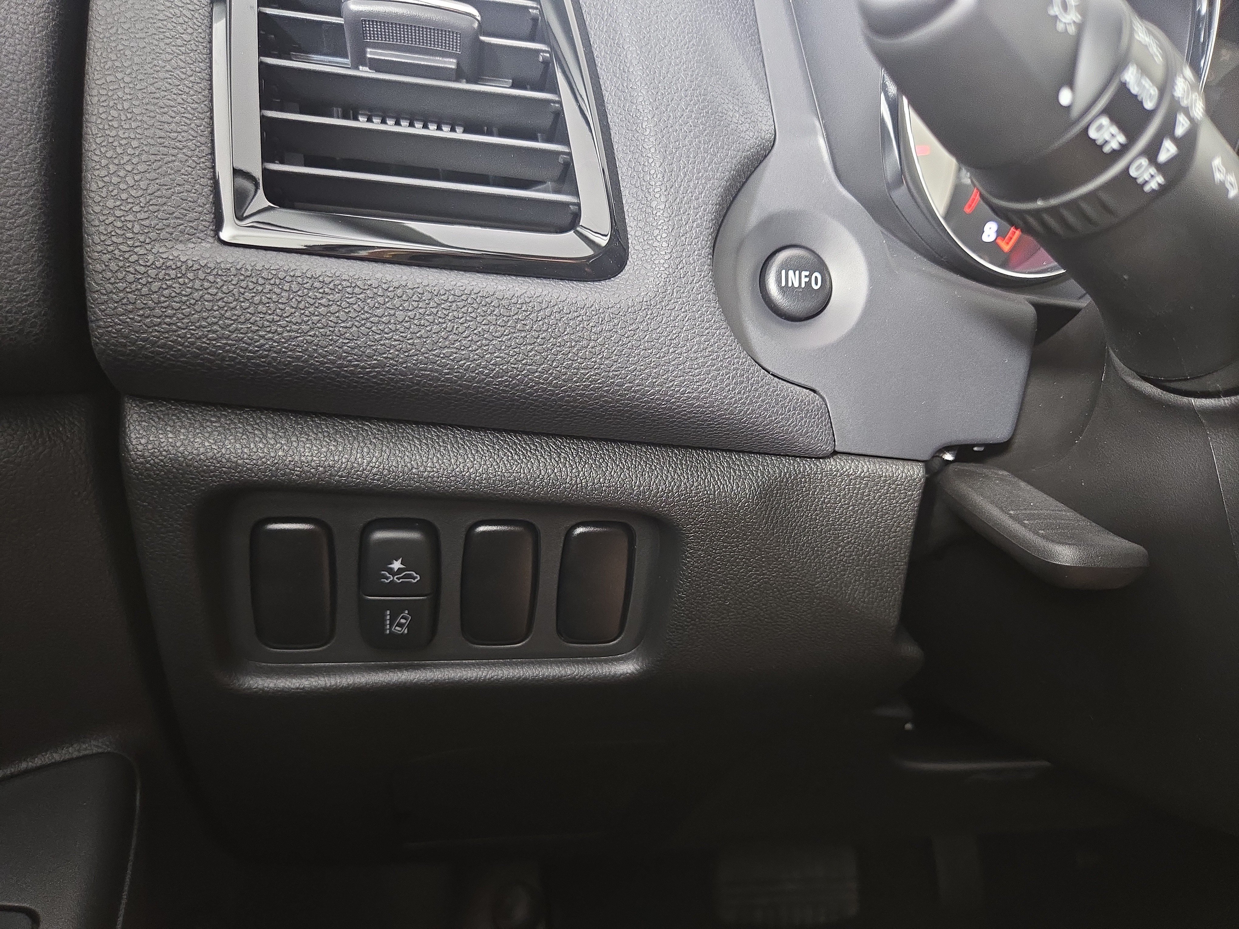 New 2027 Mitsubishi Outlander Sport LE AWD/4WD image 25