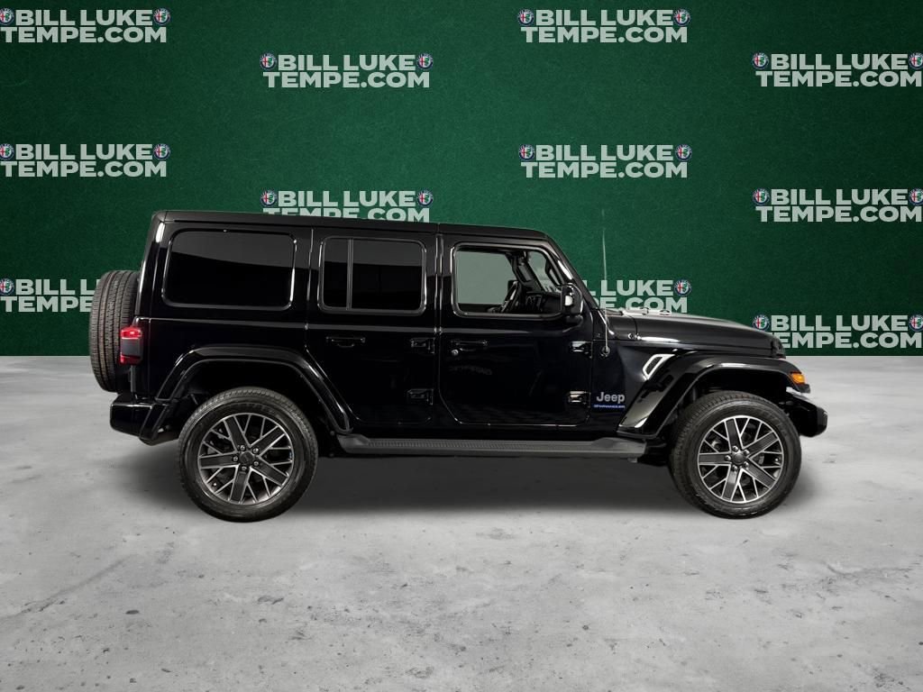 Used 2023 Jeep Wrangler Unlimited Sahara image 3