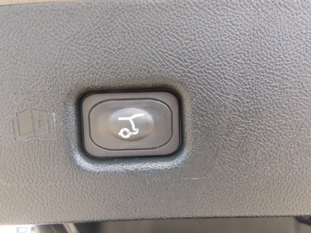 Used 2020 Lincoln Nautilus Reserve w/ Equipment Group 201A FWD image 13