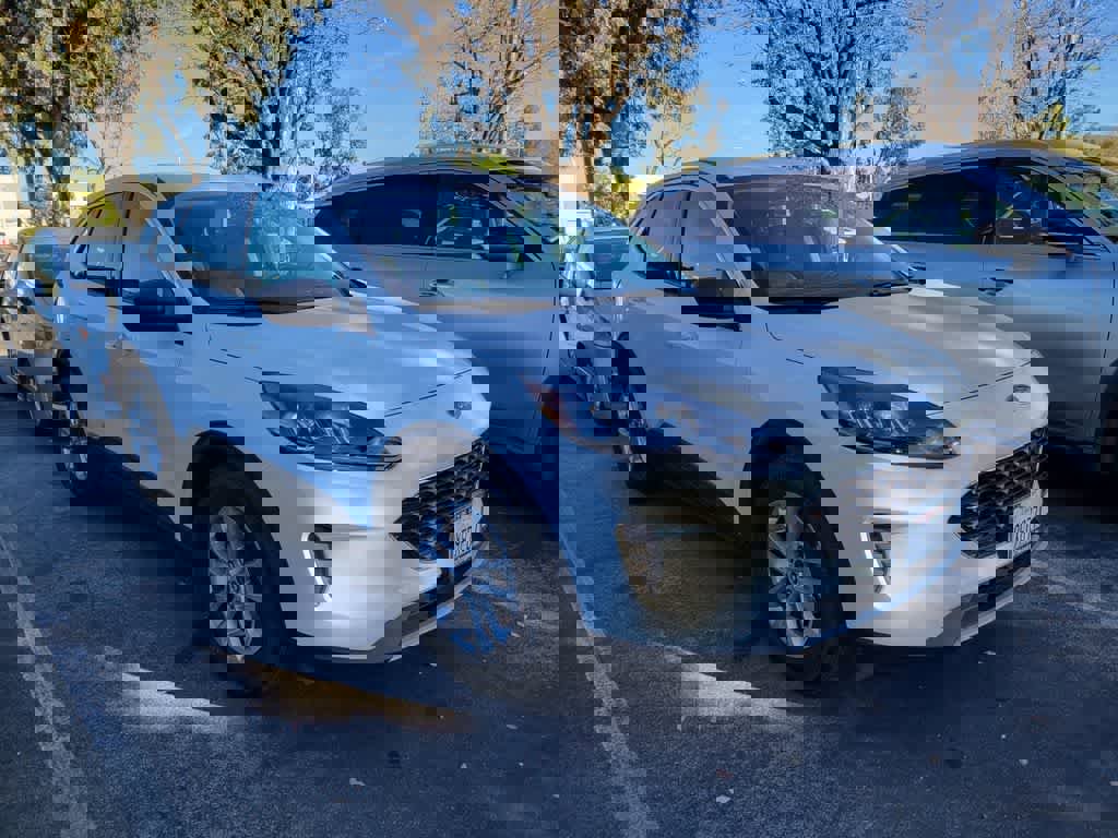 Used 2022 Ford Escape SE image 9