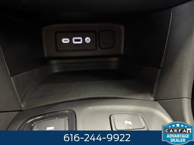 Used 2022 Chevrolet Equinox RS image 16