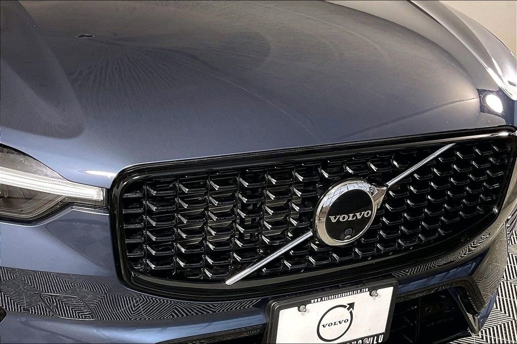 Used 2025 Volvo XC60 B5 Plus w/ Protection Package Premier image 30