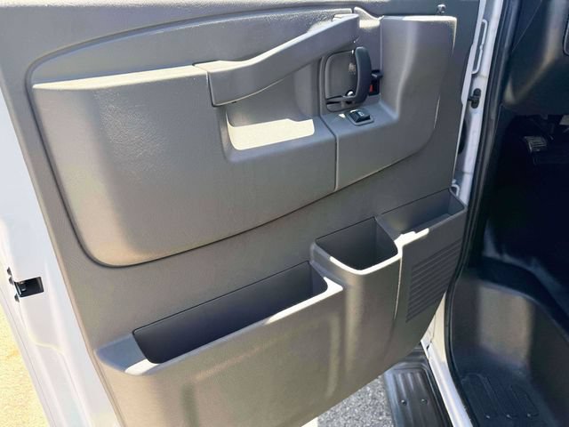 Used 2023 Chevrolet Express 3500 LS RWD image 15