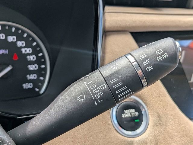 Used 2017 Cadillac XT5 Platinum AWD/4WD image 29