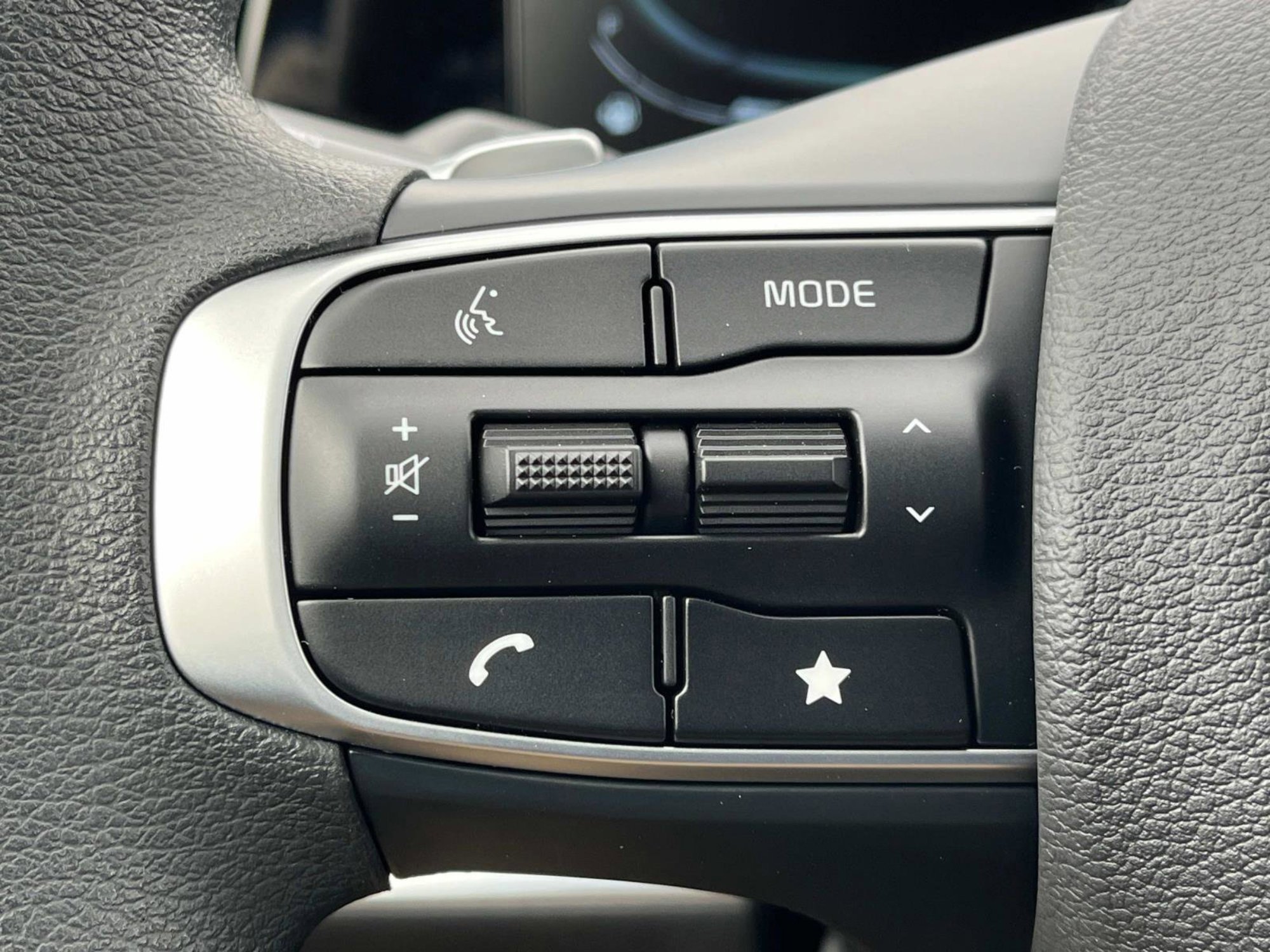 New 2025 Kia Sportage LX image 26