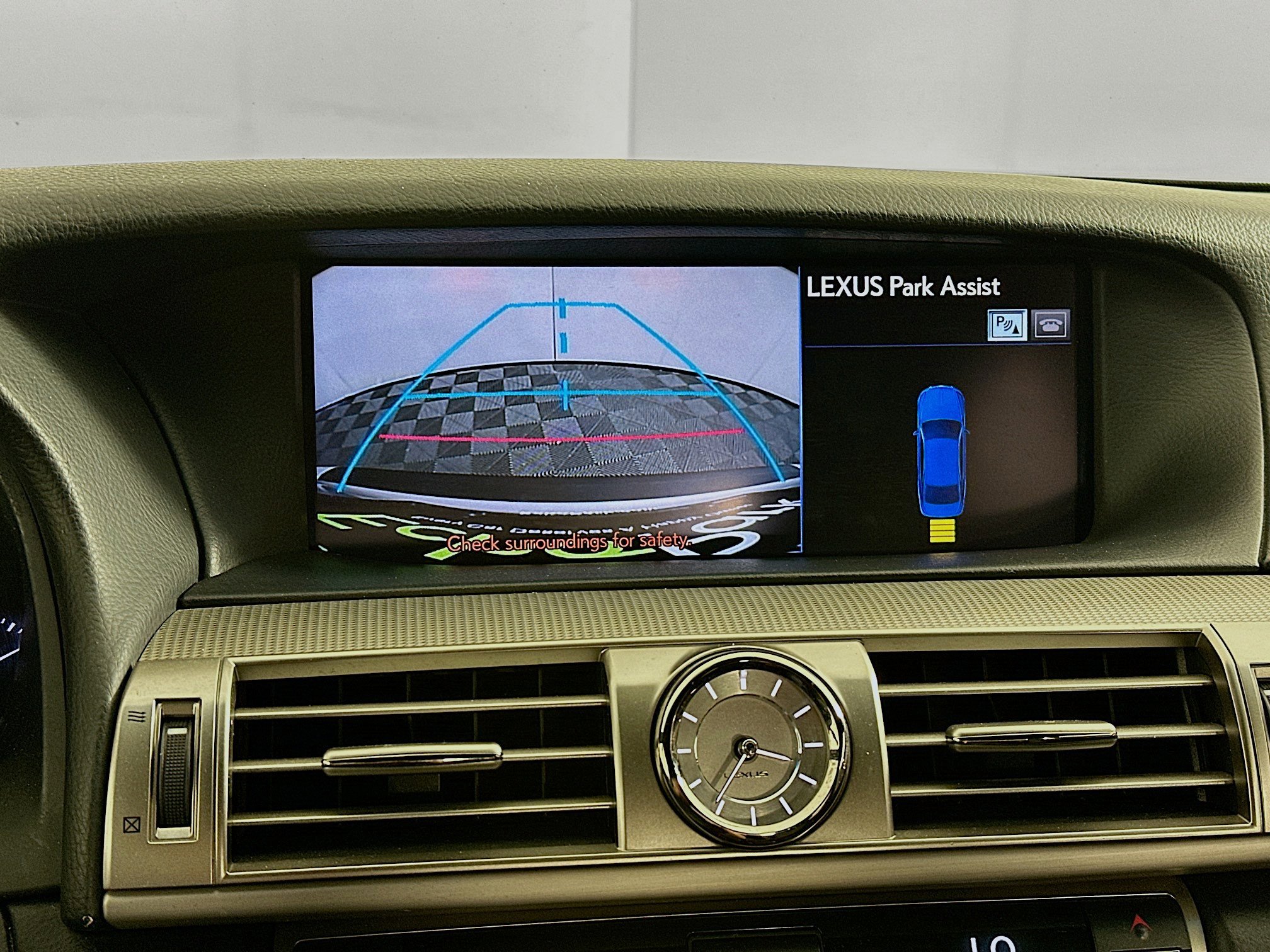 Used 2013 Lexus LS 460 w/ F-Sport Pkg RWD image 23