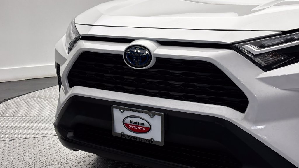 Used 2024 Toyota RAV4 XLE w/ Weather Package AWD/4WD image 2