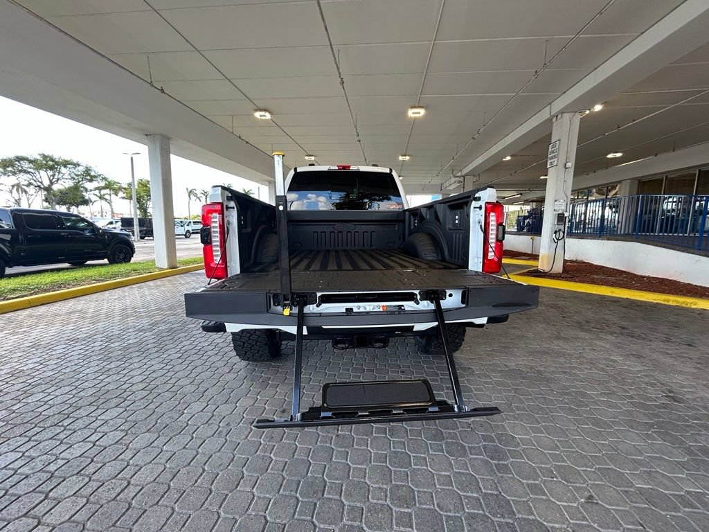 New 2026 Ford F250 Lariat w/ Black Appearance Package AWD/4WD image 36