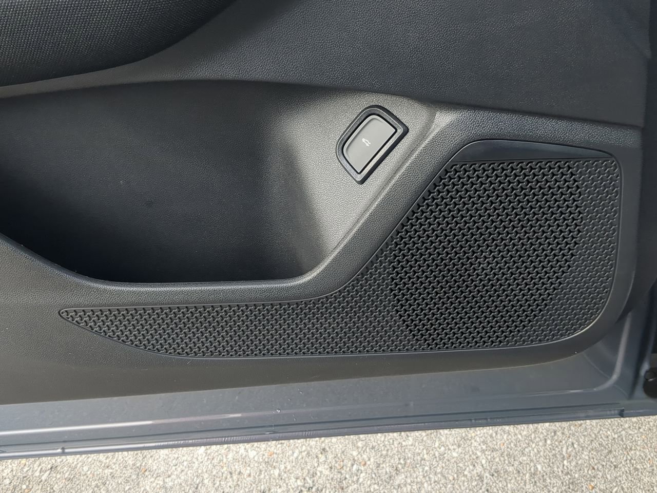 New 2026 Chevrolet Blazer EV LT image 25