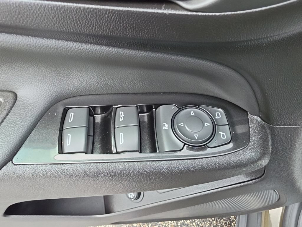 Certified 2024 Chevrolet Equinox Premier AWD/4WD image 23