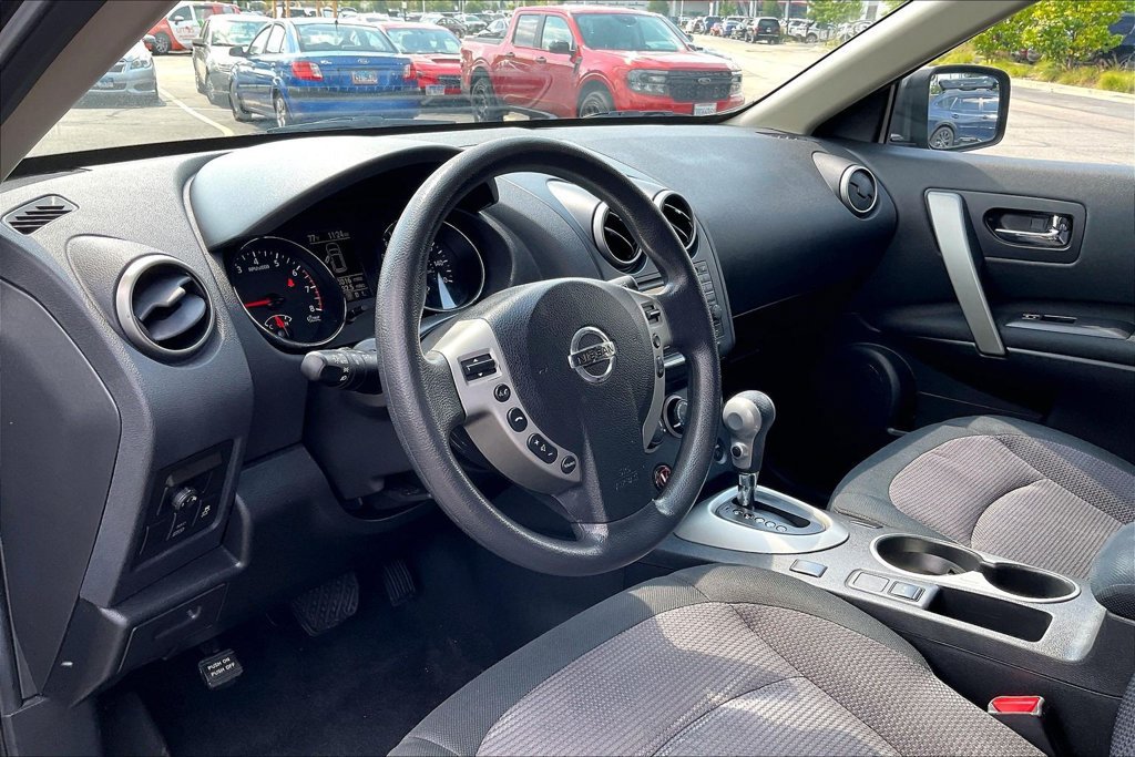 Used 2013 Nissan Rogue SV w/ Premium Pkg AWD/4WD image 17