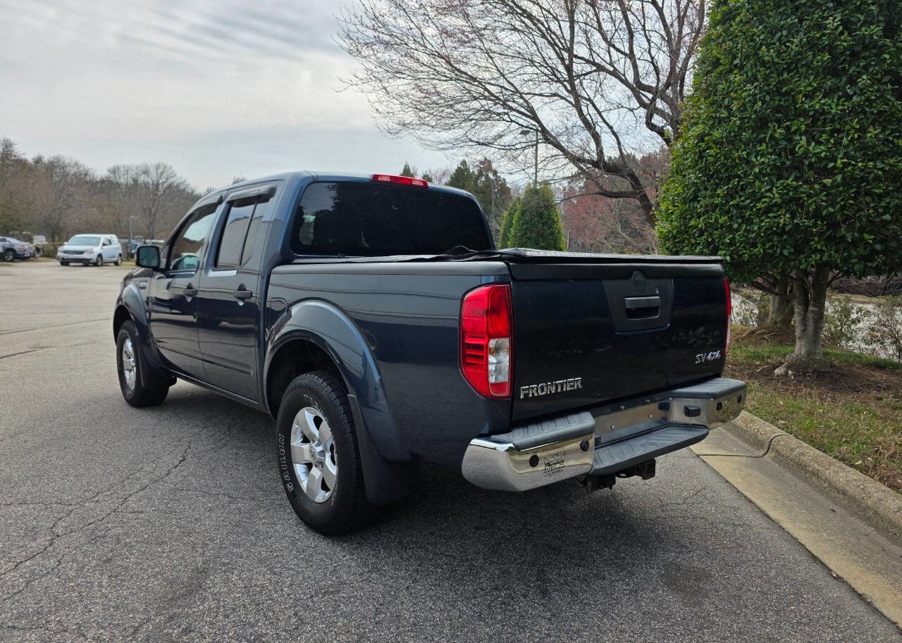 Used 2013 Nissan Frontier SV w/ SV Value Truck Pkg image 3