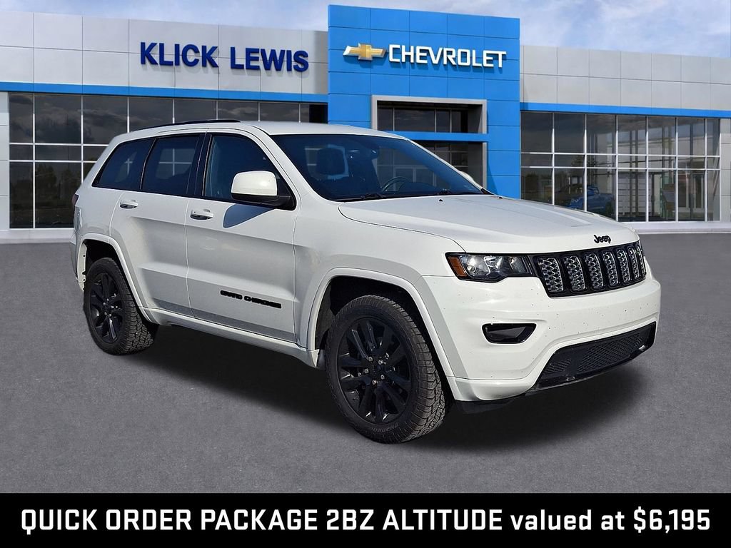 Used 2018 Jeep Grand Cherokee Altitude AWD/4WD image 1