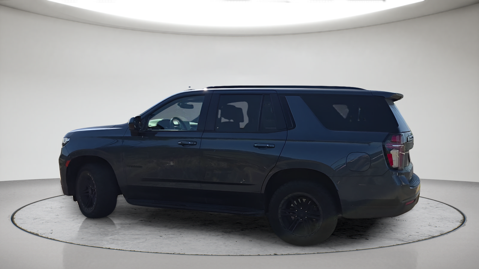 Used 2021 Chevrolet Tahoe RST w/ Rear Media and Nav Package AWD/4WD image 10