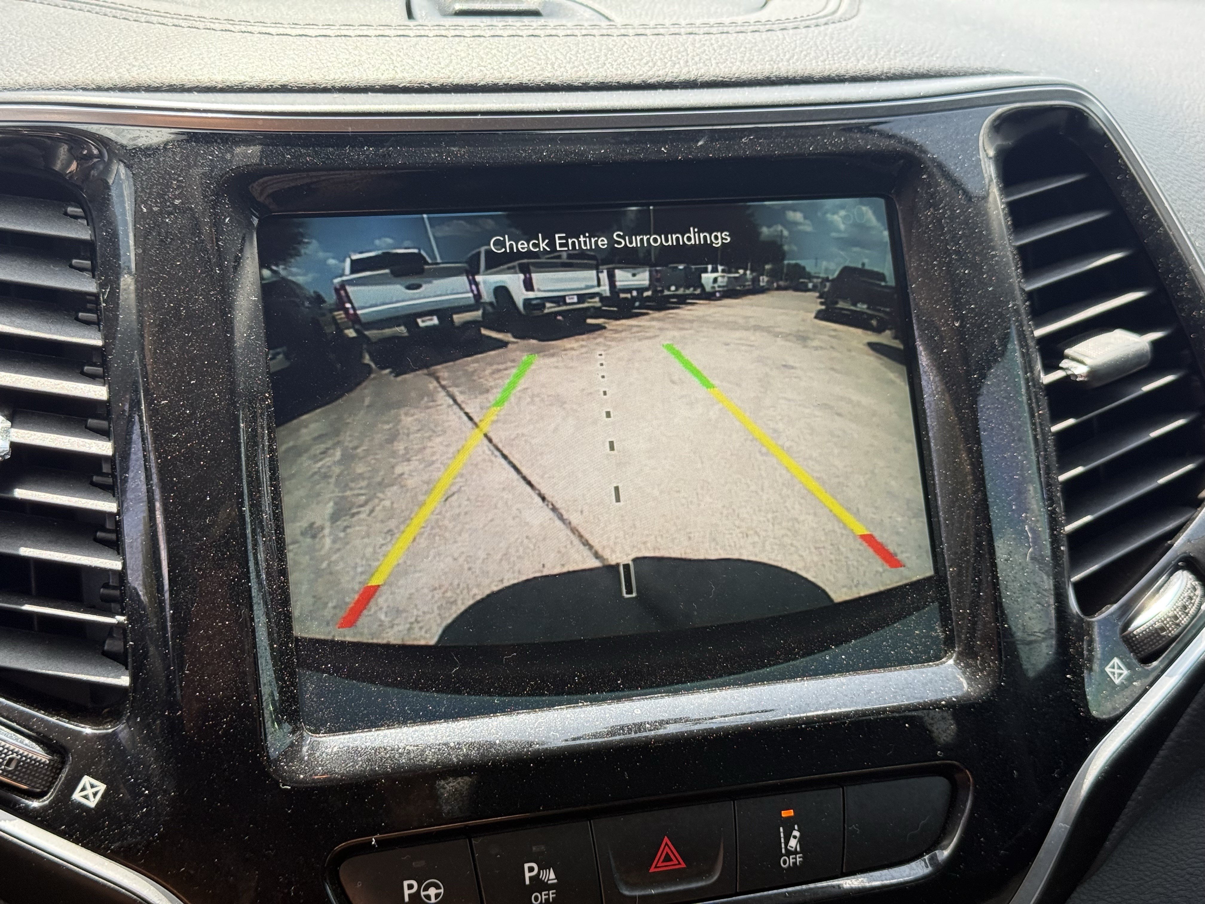 Used 2019 Jeep Cherokee Limited w/ Technology Group AWD/4WD image 21