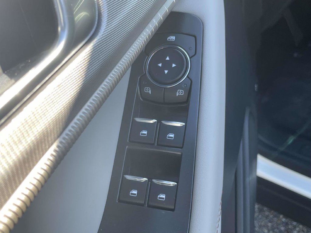 New 2026 Ford Explorer Active w/ Active Comfort Package RWD image 16