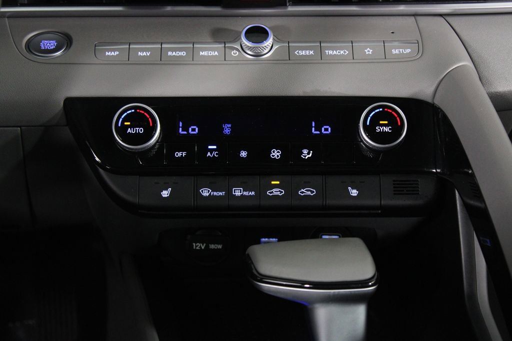 Certified 2023 Hyundai Elantra SEL w/ Convenience Package image 22