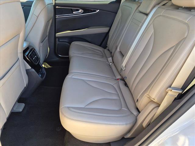 Used 2023 Lincoln Nautilus AWD image 18