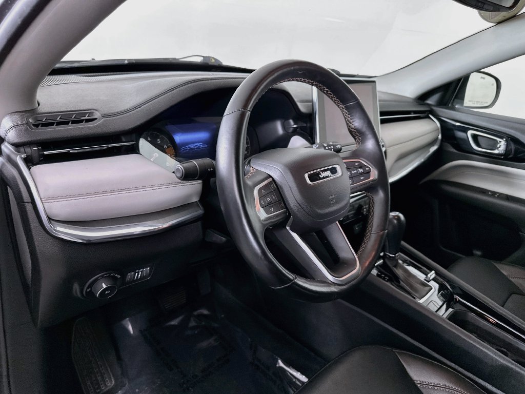 Certified 2022 Jeep Compass Limited AWD/4WD image 16
