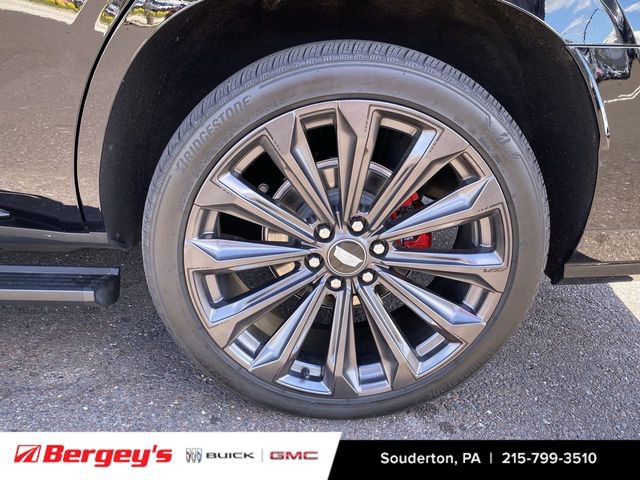 Used 2025 Cadillac Escalade V AWD/4WD image 9