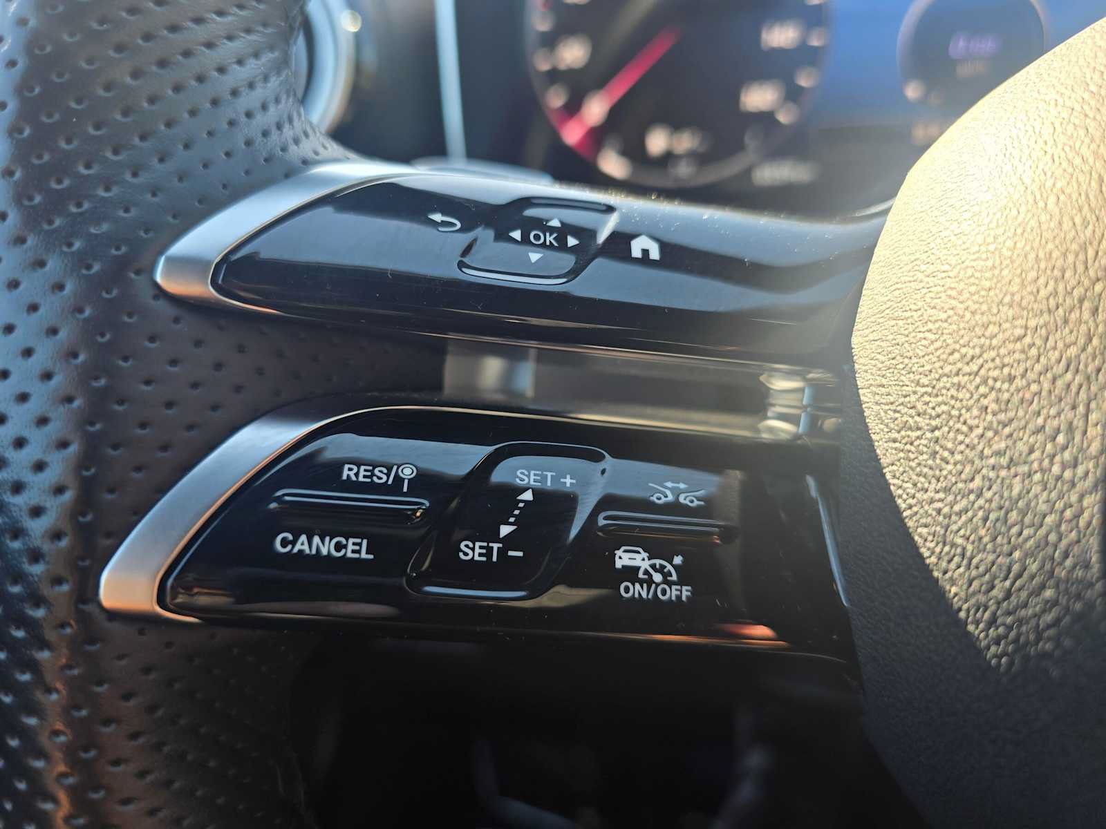 Certified 2023 Mercedes-Benz C 300 4MATIC Sedan image 32