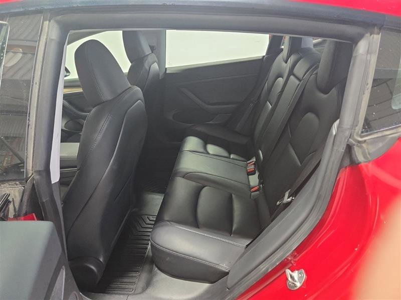 Used 2023 Tesla Model 3 Standard Range image 6