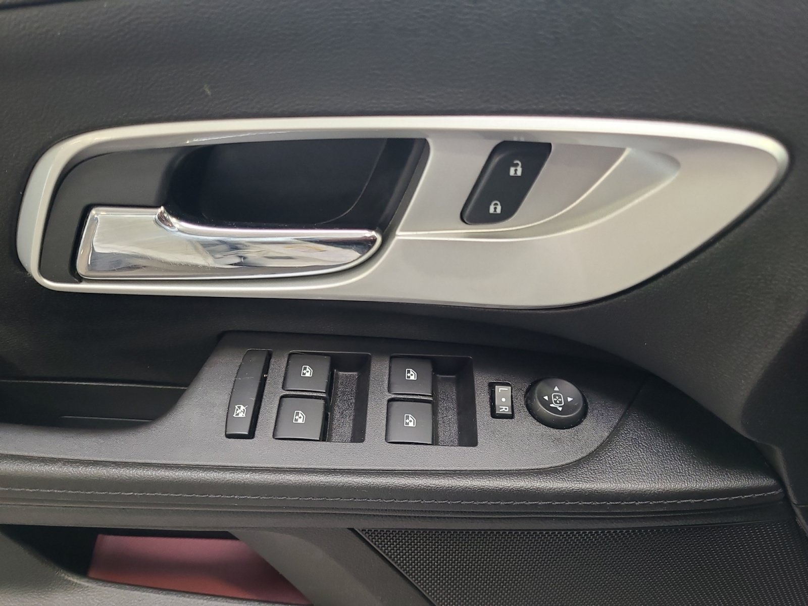 Used 2016 Chevrolet Equinox LS FWD image 30