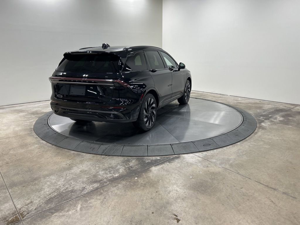 New 2026 Lincoln Nautilus Reserve w/ Jet Appearance Package image 5