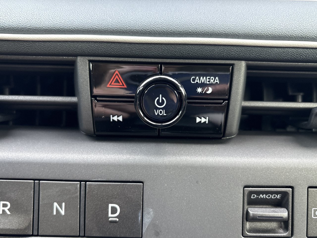 New 2026 Nissan Leaf SV+ FWD image 6