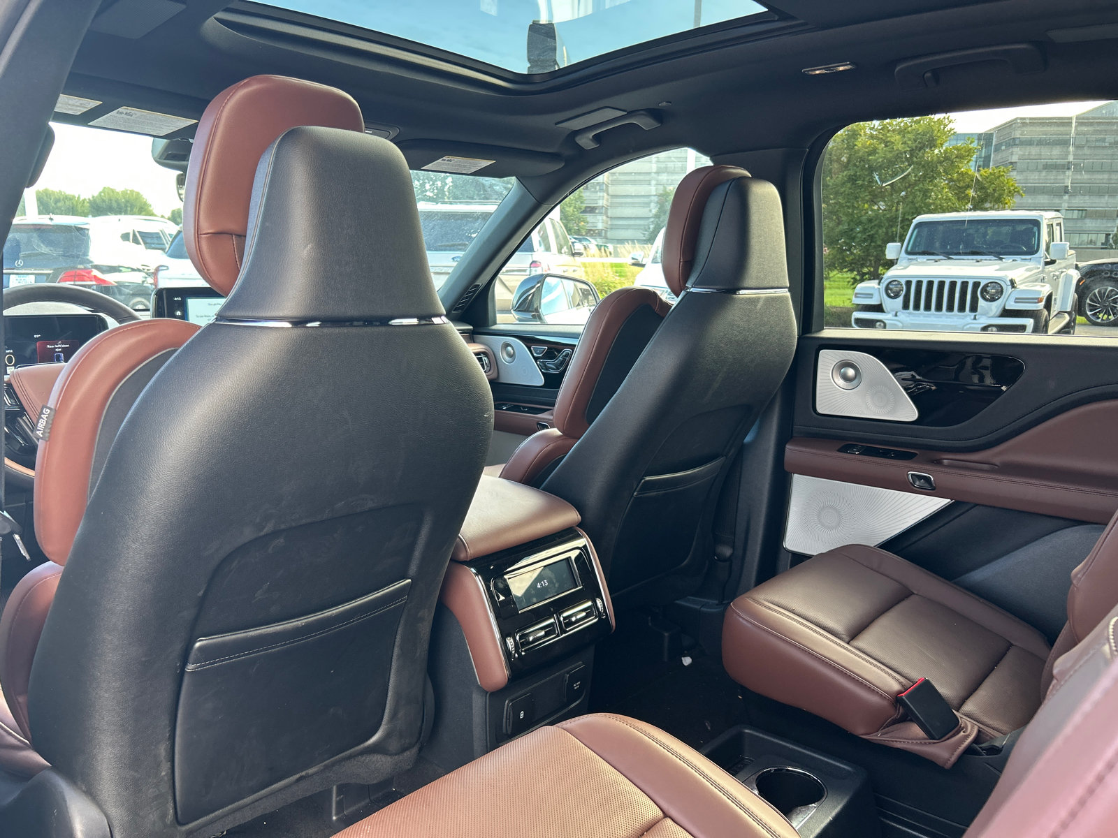 New 2026 Lincoln Aviator Reserve AWD/4WD image 29