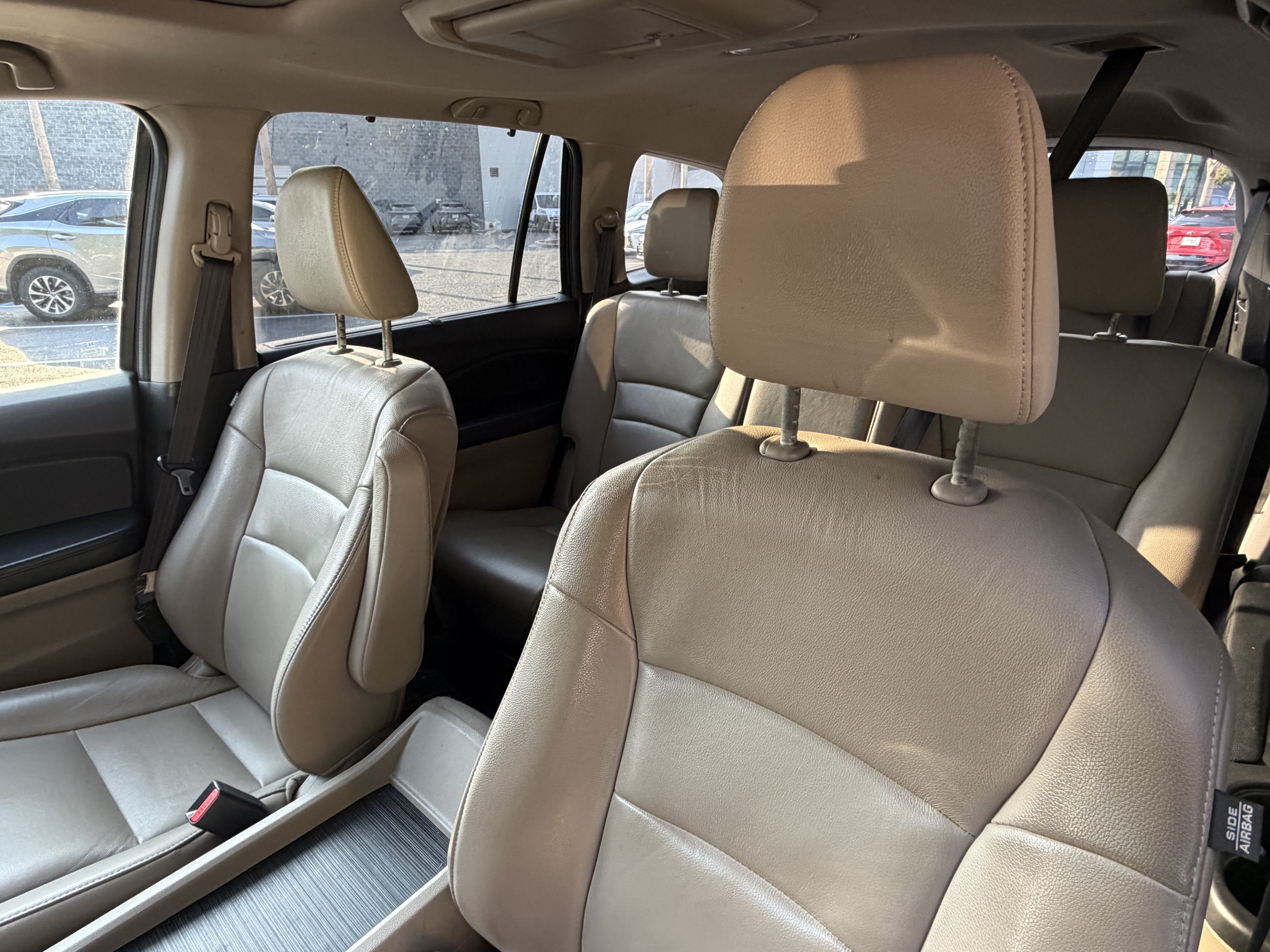 Used 2016 Honda Pilot Touring image 17
