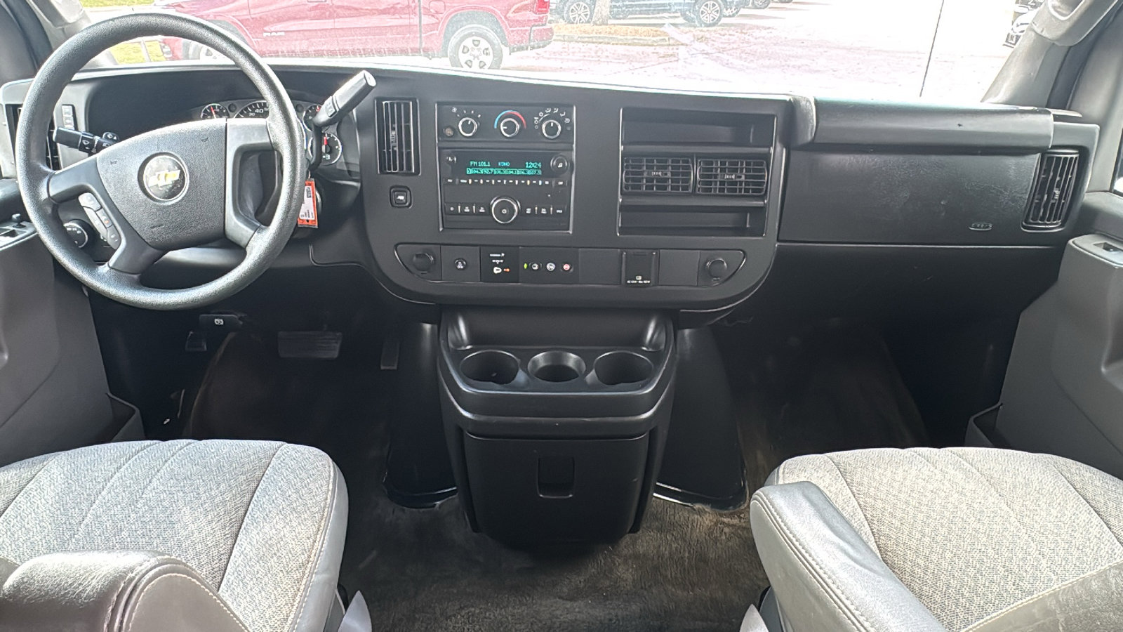 Used 2018 Chevrolet Express 3500 LT w/ LT Preferred Equipment Group image 17
