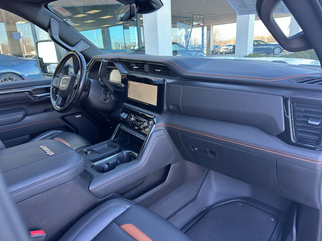 Used 2024 GMC Sierra 2500 AT4 w/ Technology Package image 34