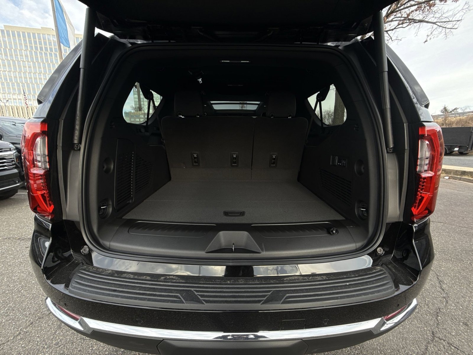 New 2026 GMC Yukon XL Elevation w/ Elevation Premium Package image 27