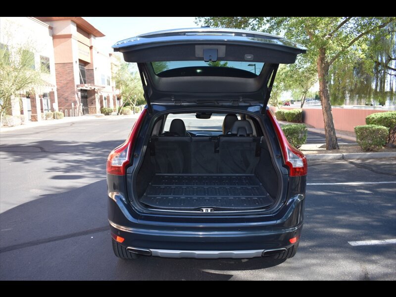 Used 2016 Volvo XC60 T5 Platinum FWD image 22