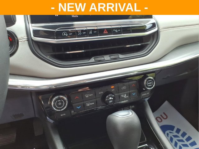 Used 2024 Jeep Compass Limited AWD/4WD image 25