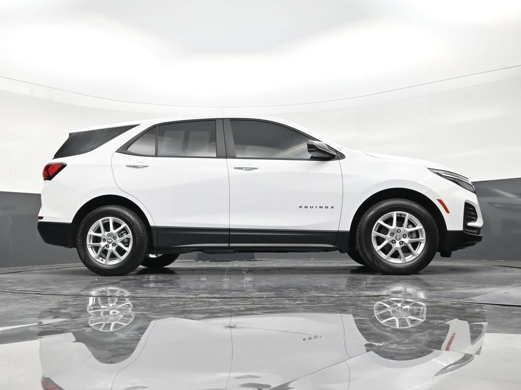Used 2024 Chevrolet Equinox LS FWD image 25