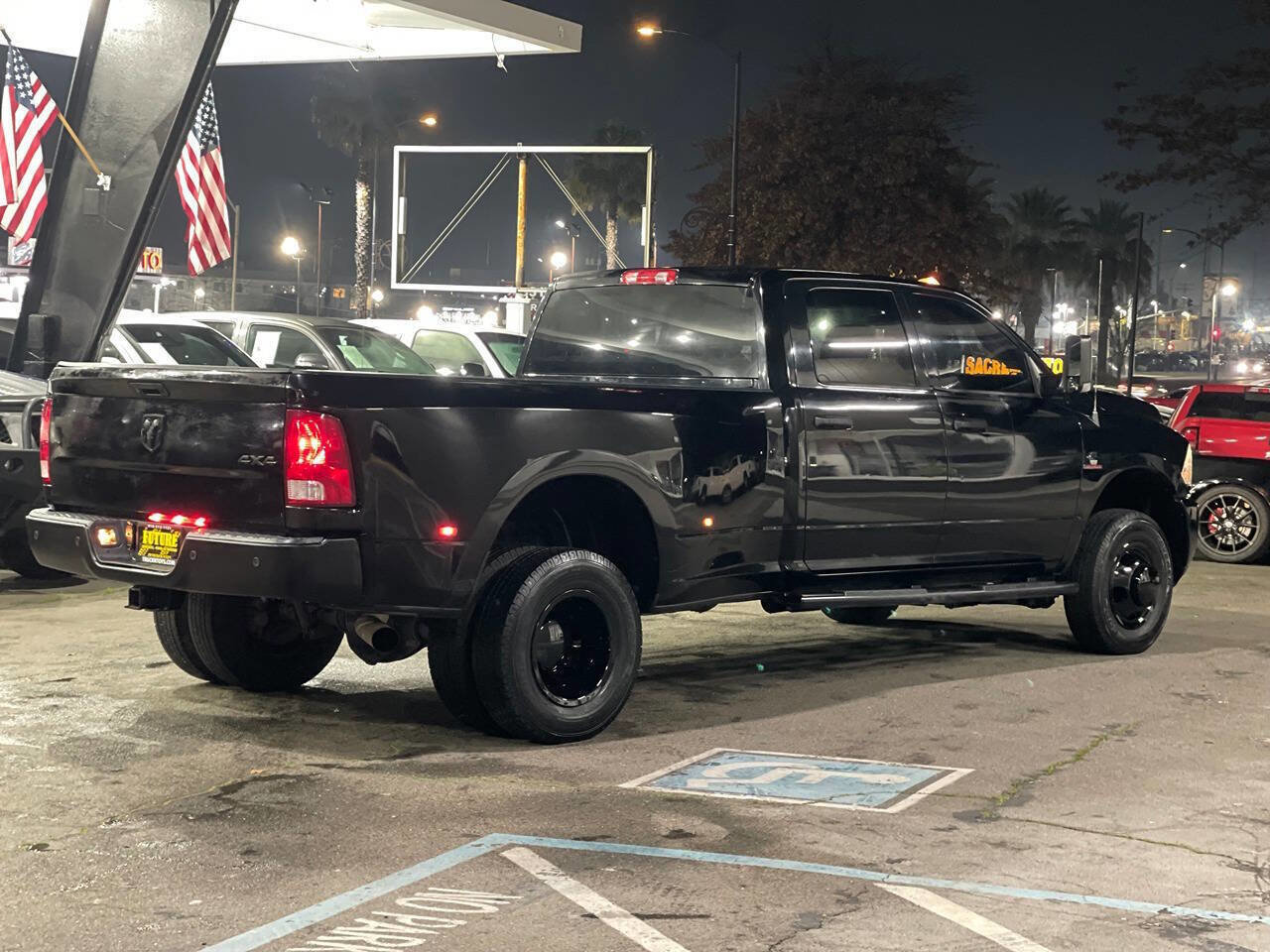 Used 2015 RAM 3500 Tradesman w/ Chrome Appearance Group image 37