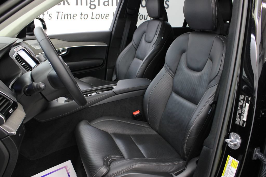 Used 2023 Volvo XC90 B6 Ultimate w/ Lounge Package AWD/4WD image 16