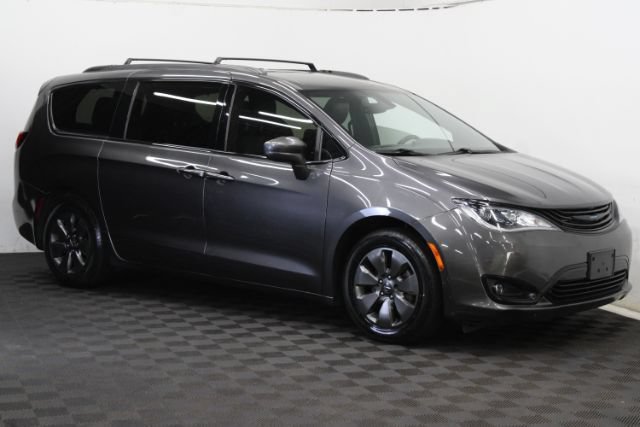 Used 2019 Chrysler Pacifica Touring-L w/ S Appearance Package