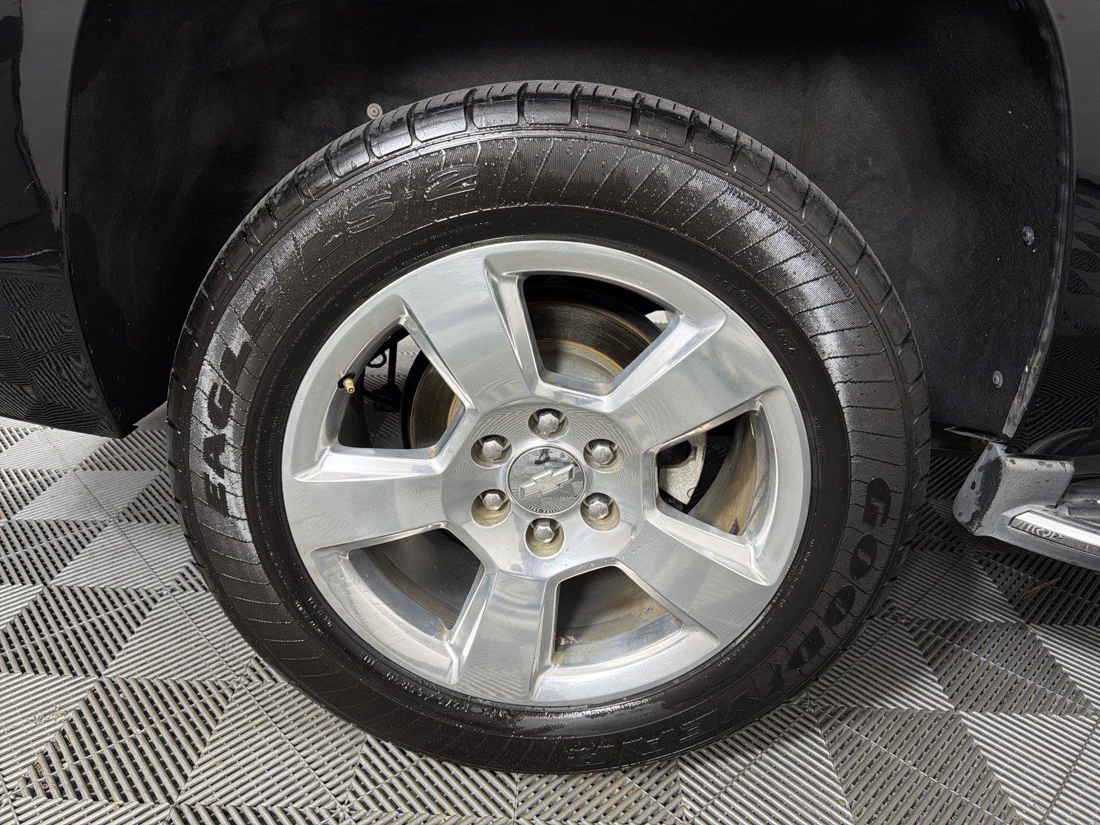 Used 2015 Chevrolet Tahoe LTZ RWD image 16