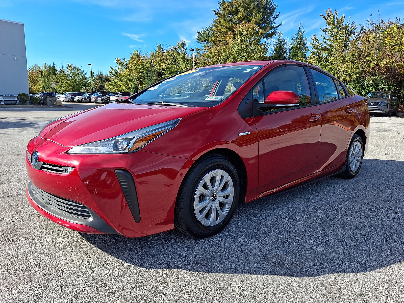 Used 2022 Toyota Prius LE FWD image 3
