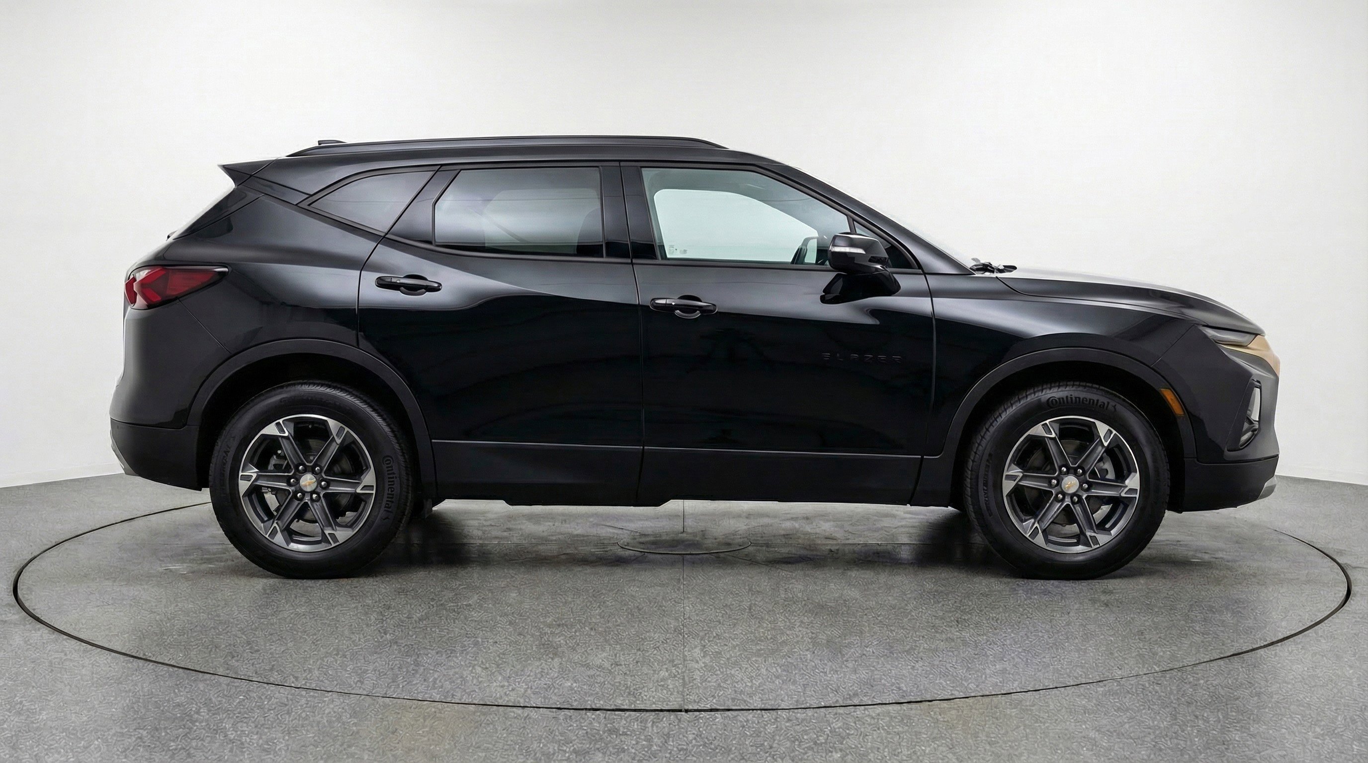 Used 2025 Chevrolet Blazer LT image 11