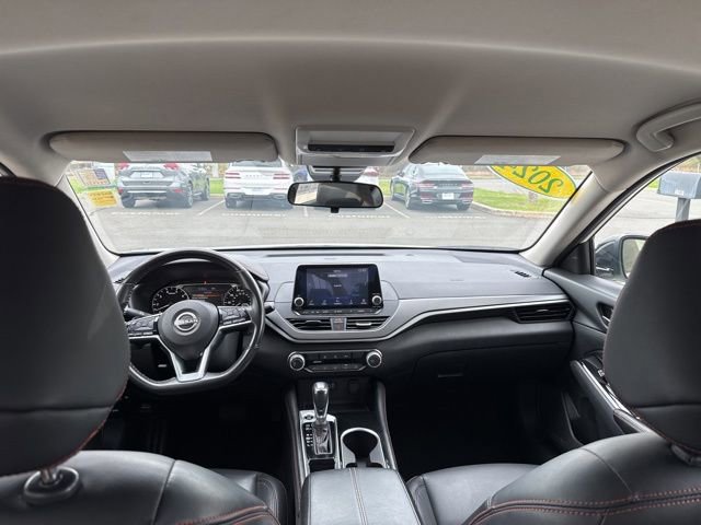 Used 2024 Nissan Altima 2.5 SR image 13