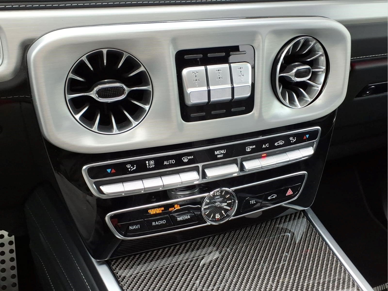 Certified 2024 Mercedes-Benz G 63 AMG 4MATIC image 19